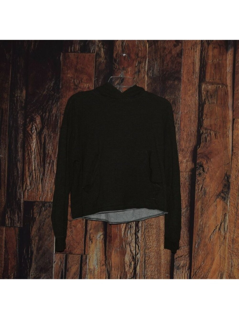Shore Women's Sz M Super Comfy Cropped Hoodie